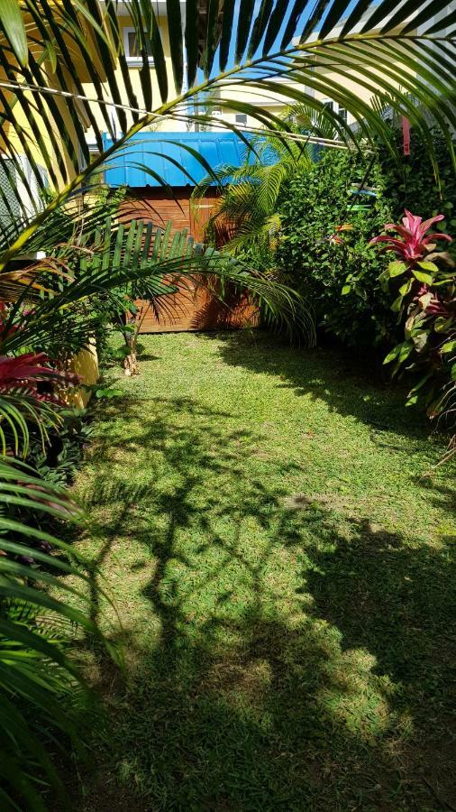 Villa Hibiscus Blue Bay Eksteriør bilde